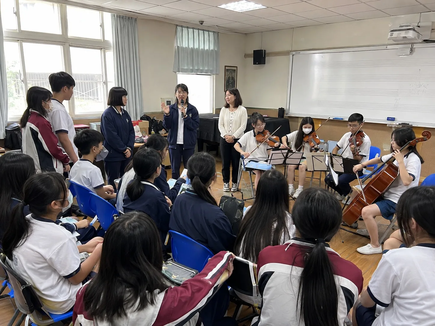 臺灣校園室內樂團進行交流演出